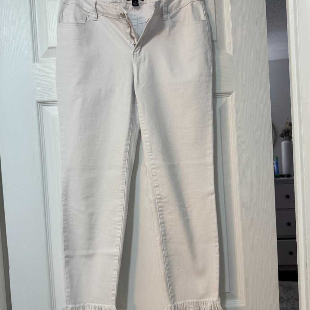 AZI Fringe Hem Jeans Size 6